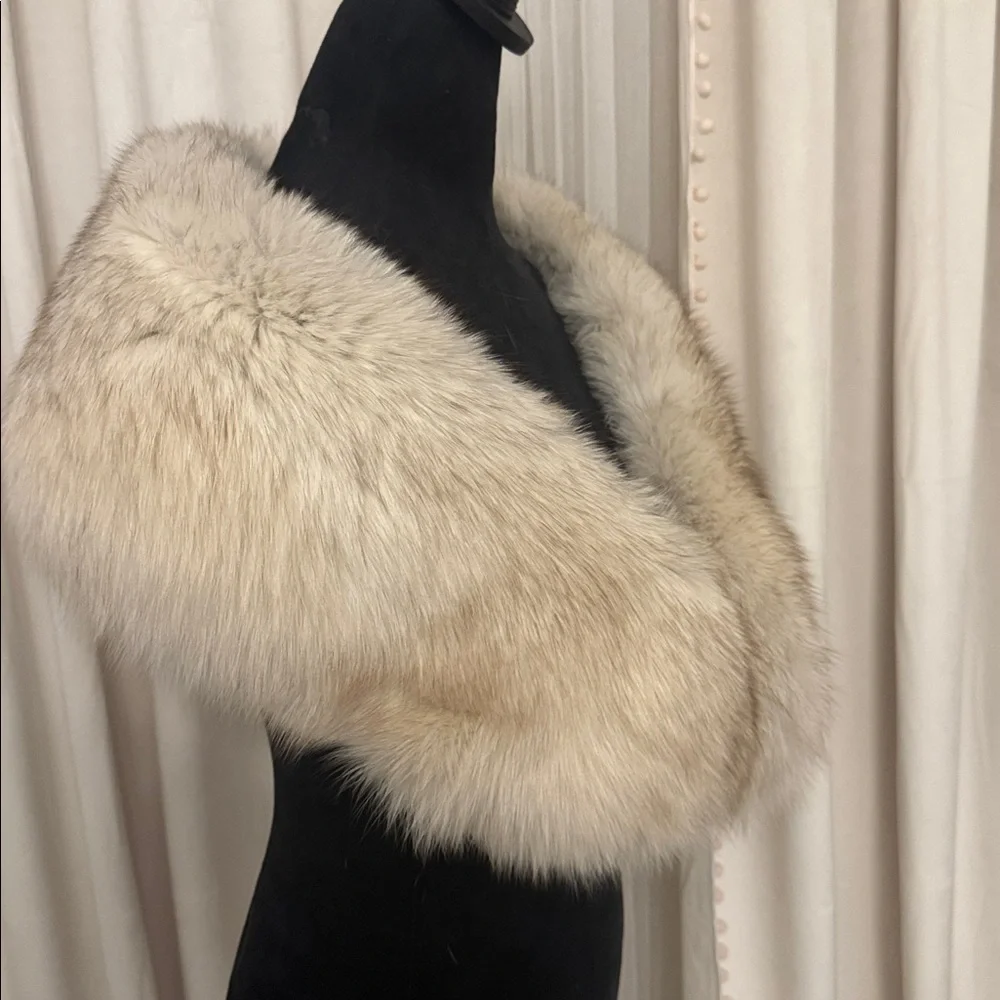 SAGA FOX BLUE FOX FUR WRAP SHAWL COLLAR